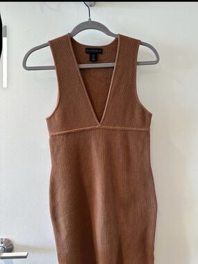House of Harlow 1960 Ribbed V‑Neck Tank Dress in Warm Brown